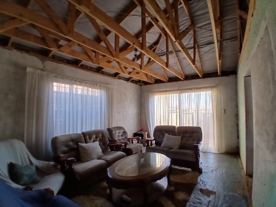 3 Bedroom Property for Sale in Lakeside Gauteng