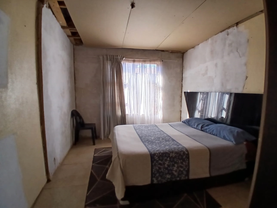 3 Bedroom Property for Sale in Lakeside Gauteng