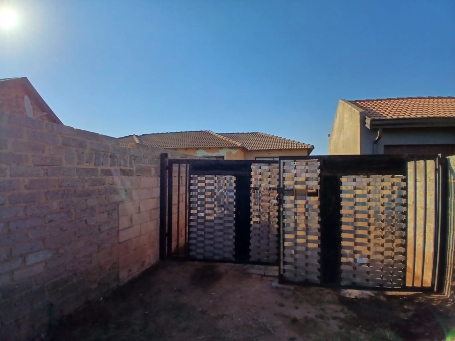 3 Bedroom Property for Sale in Lakeside Gauteng