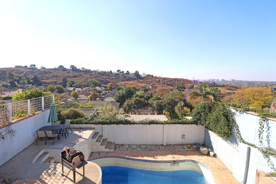 3 Bedroom Property for Sale in Melville Gauteng