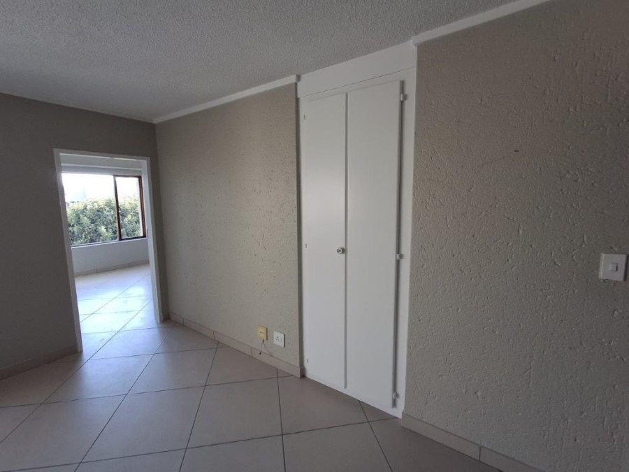 To Let 2 Bedroom Property for Rent in Marais Steyn Park Gauteng