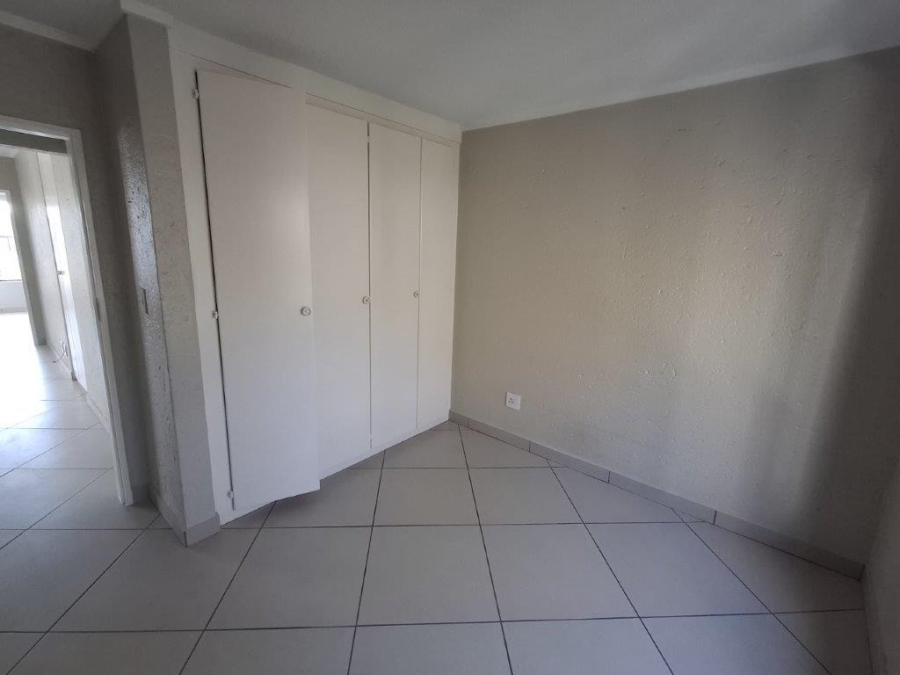 To Let 2 Bedroom Property for Rent in Marais Steyn Park Gauteng