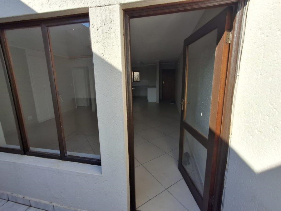 To Let 2 Bedroom Property for Rent in Marais Steyn Park Gauteng