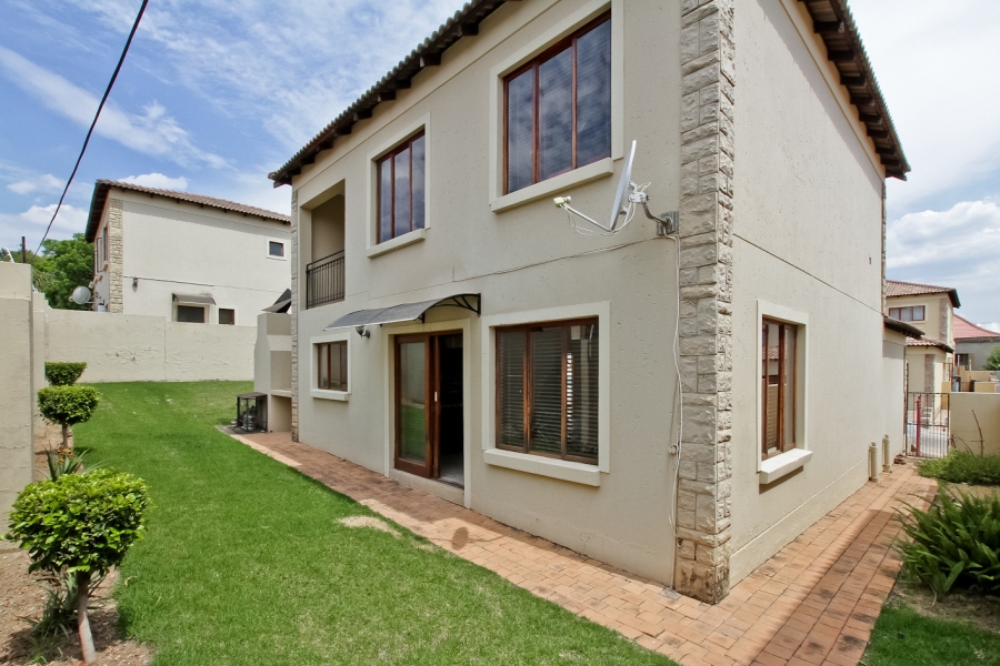 3 Bedroom Property for Sale in Ferndale Gauteng