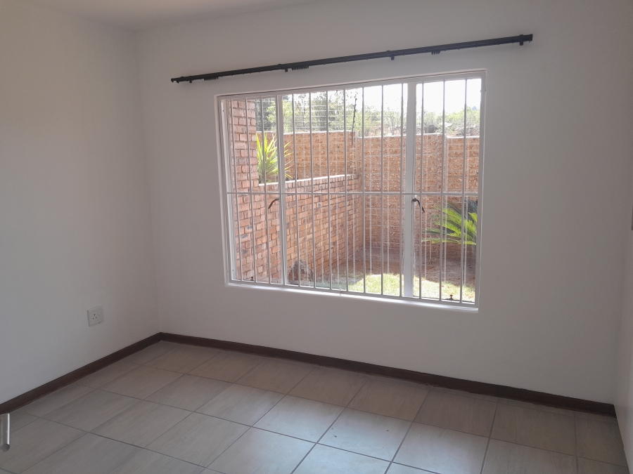 To Let 2 Bedroom Property for Rent in Kibler Park Gauteng