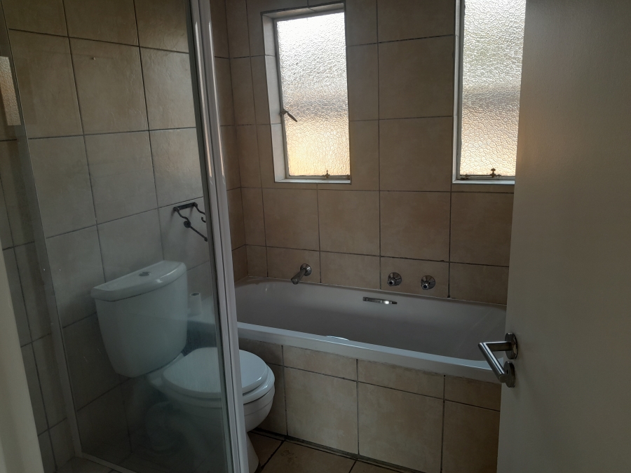 To Let 2 Bedroom Property for Rent in Kibler Park Gauteng