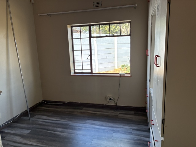 5 Bedroom Property for Sale in Hurlyvale Gauteng
