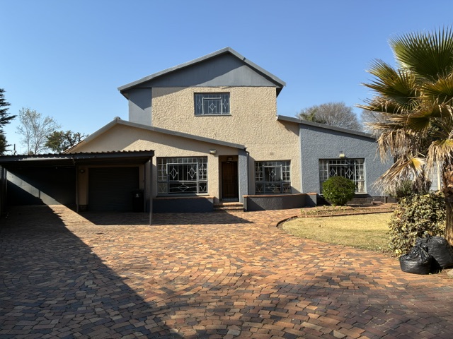 5 Bedroom Property for Sale in Hurlyvale Gauteng