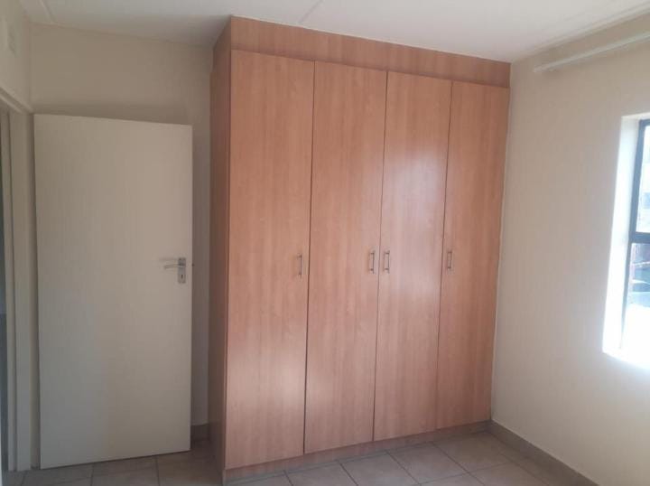 To Let 2 Bedroom Property for Rent in Kibler Park Gauteng