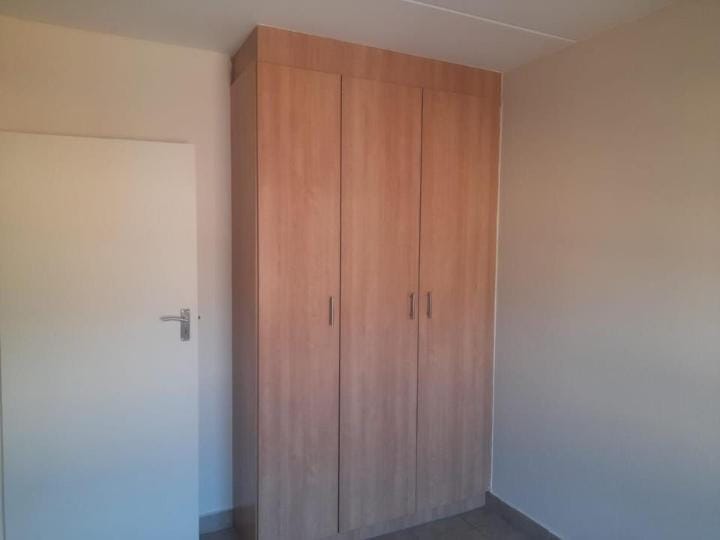 To Let 2 Bedroom Property for Rent in Kibler Park Gauteng