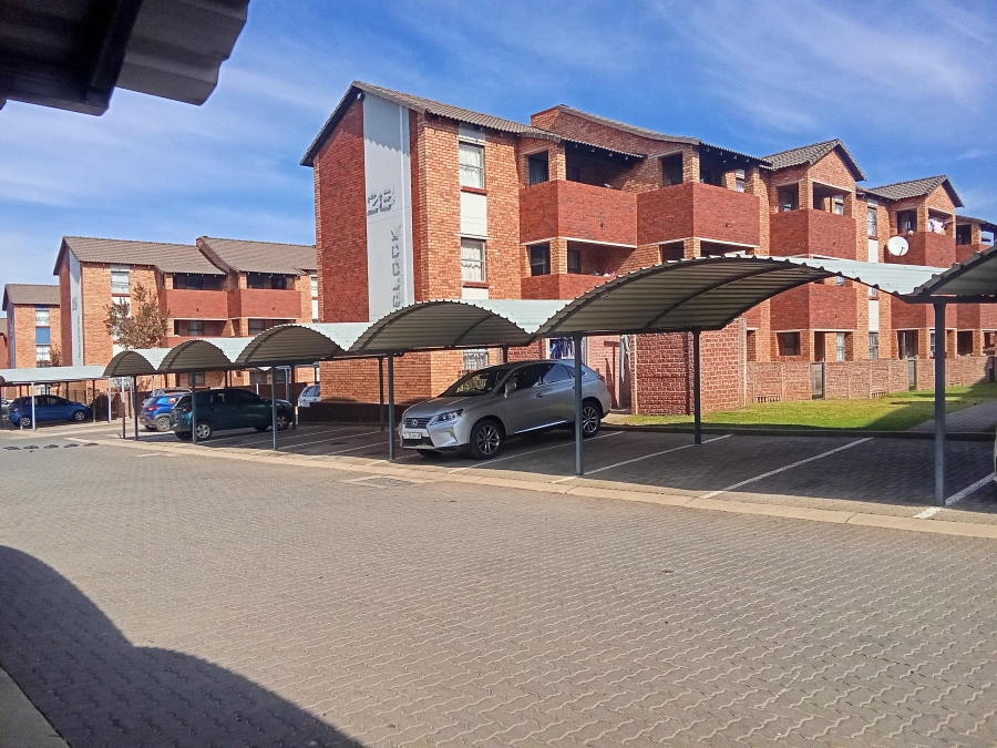 To Let 2 Bedroom Property for Rent in Kibler Park Gauteng