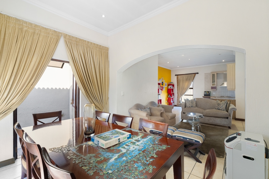 3 Bedroom Property for Sale in Douglasdale Gauteng