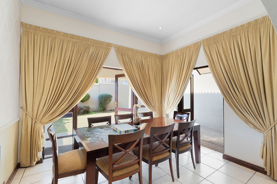 3 Bedroom Property for Sale in Douglasdale Gauteng