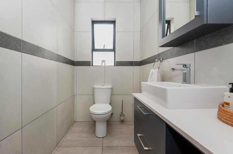 3 Bedroom Property for Sale in Klippoortje Gauteng