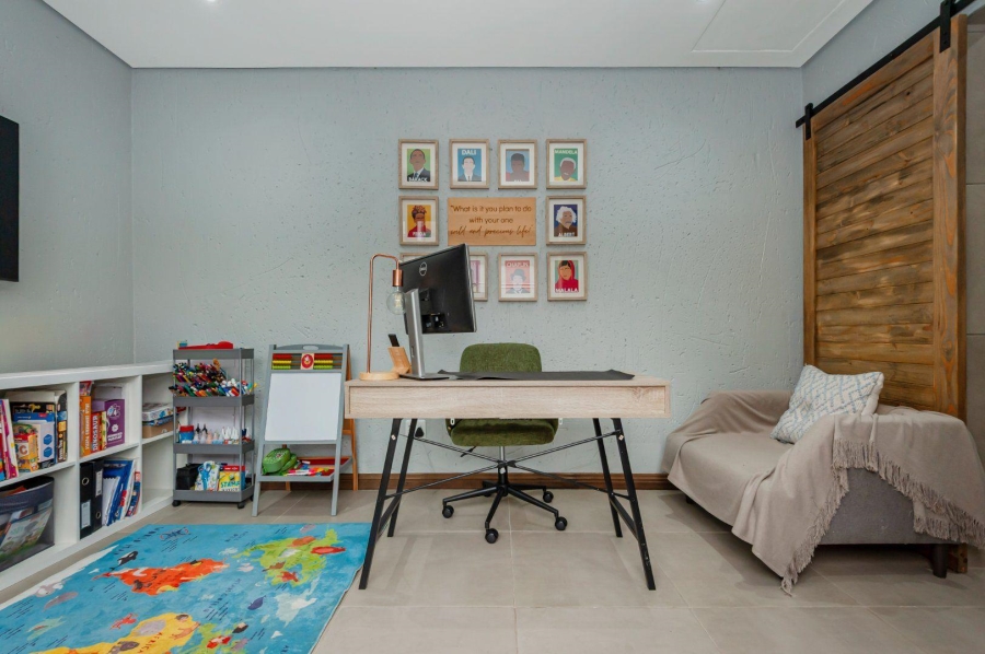 3 Bedroom Property for Sale in Klippoortje Gauteng