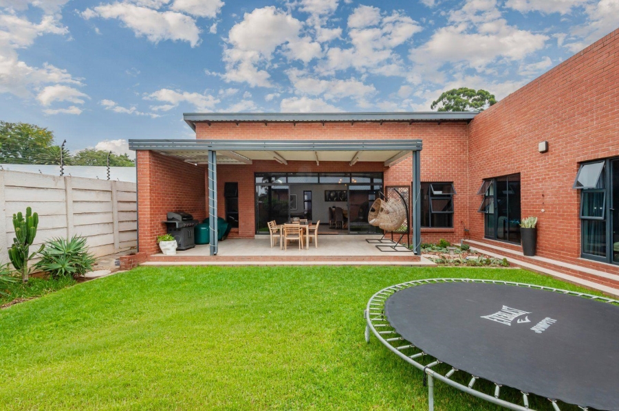 3 Bedroom Property for Sale in Klippoortje Gauteng