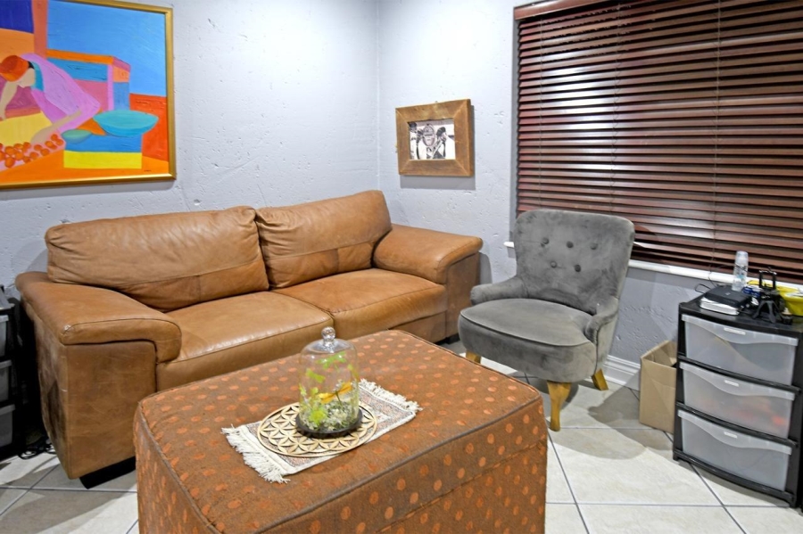4 Bedroom Property for Sale in Waverley Gauteng