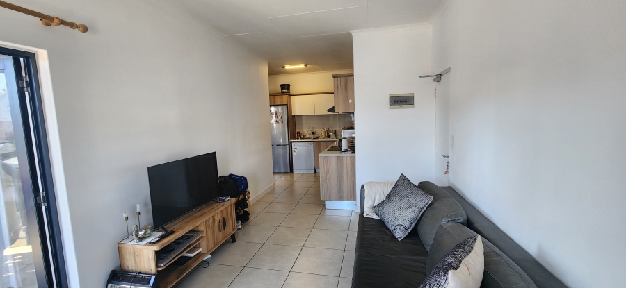 To Let 1 Bedroom Property for Rent in Linbro Park Gauteng