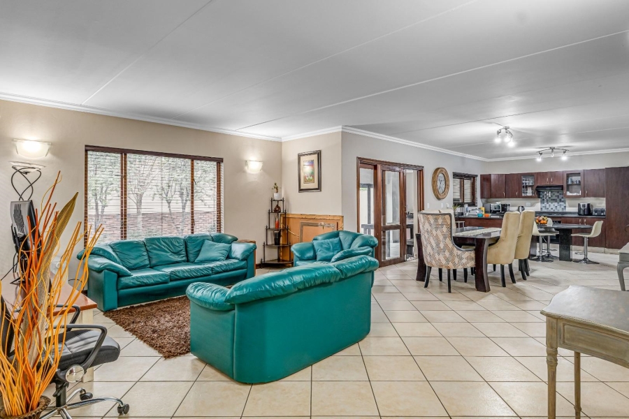 3 Bedroom Property for Sale in Glenvista Gauteng