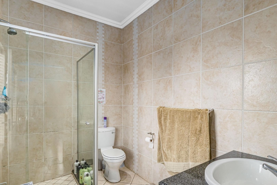 3 Bedroom Property for Sale in Glenvista Gauteng