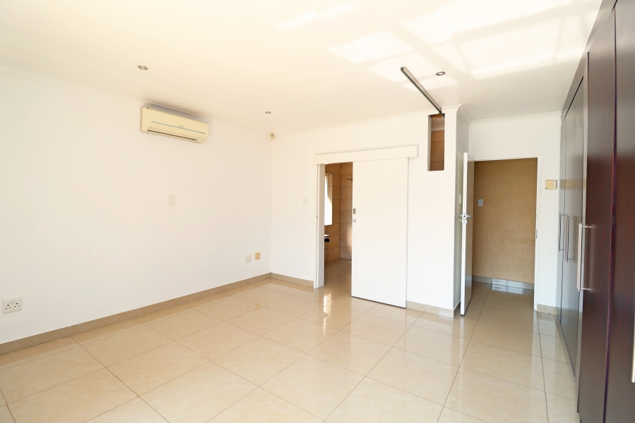 To Let 3 Bedroom Property for Rent in Woodmead Gauteng