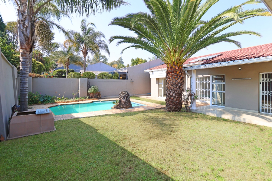 To Let 3 Bedroom Property for Rent in Woodmead Gauteng