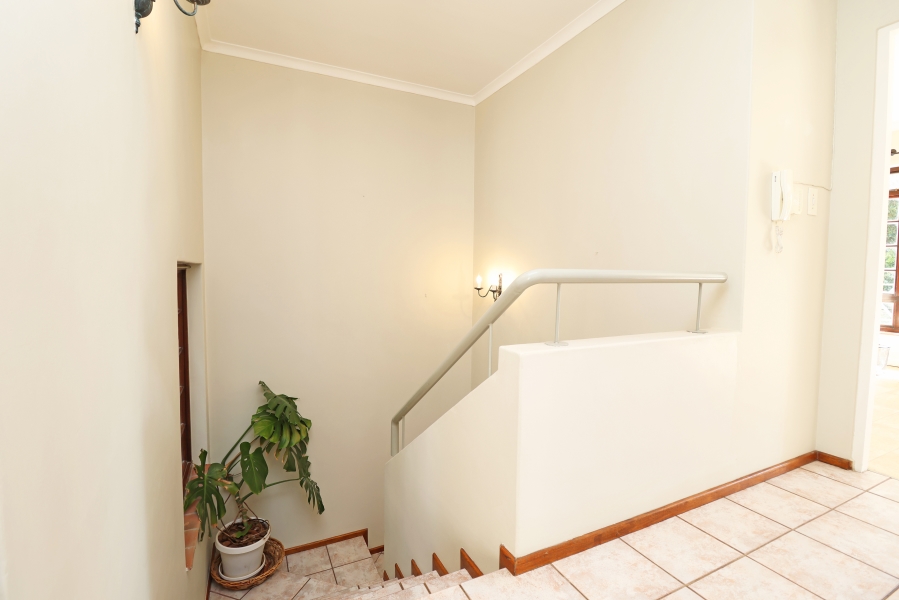 2 Bedroom Property for Sale in Oaklands Gauteng