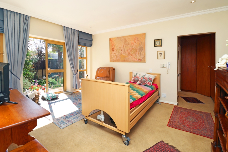2 Bedroom Property for Sale in Oaklands Gauteng