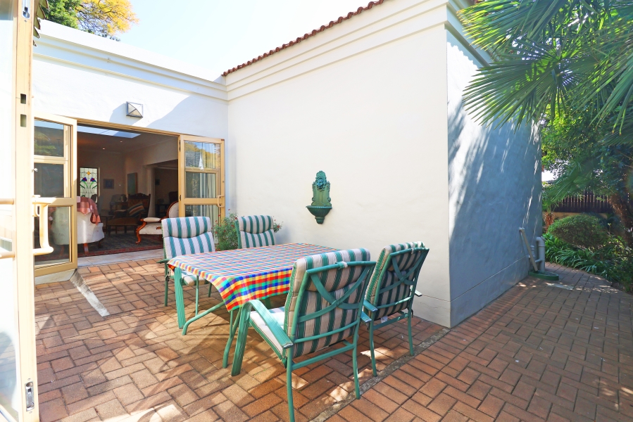 2 Bedroom Property for Sale in Oaklands Gauteng