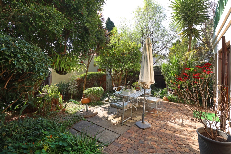 2 Bedroom Property for Sale in Oaklands Gauteng