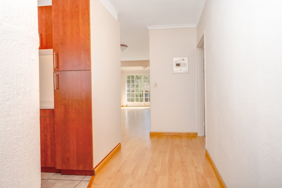 1 Bedroom Property for Sale in Bryanston Gauteng