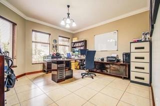 3 Bedroom Property for Sale in Greenstone Hill Gauteng