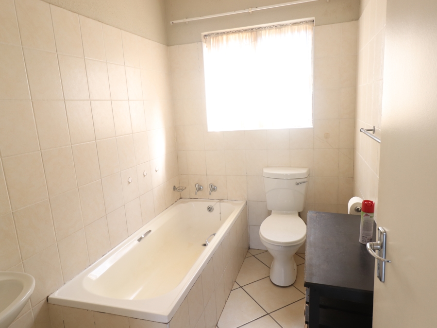 To Let 3 Bedroom Property for Rent in Terenure Gauteng