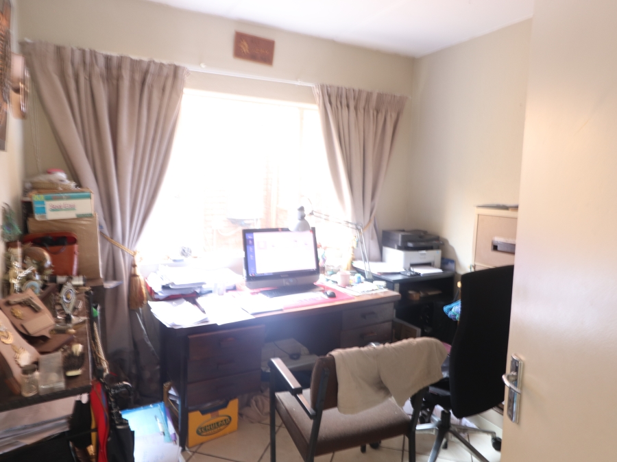 To Let 3 Bedroom Property for Rent in Terenure Gauteng