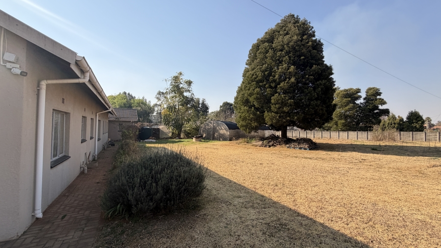 6 Bedroom Property for Sale in Benoni AH Gauteng