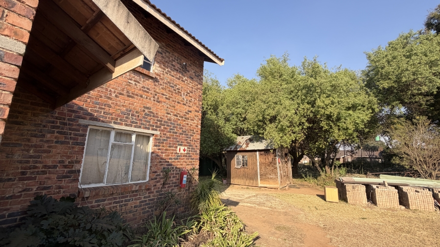 6 Bedroom Property for Sale in Benoni AH Gauteng