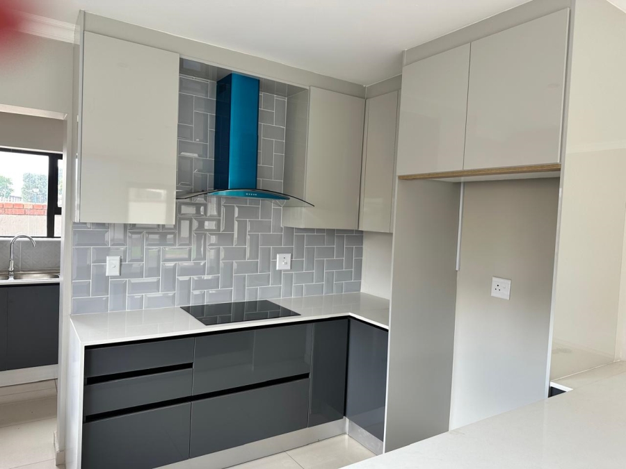 To Let 4 Bedroom Property for Rent in Comet Gauteng