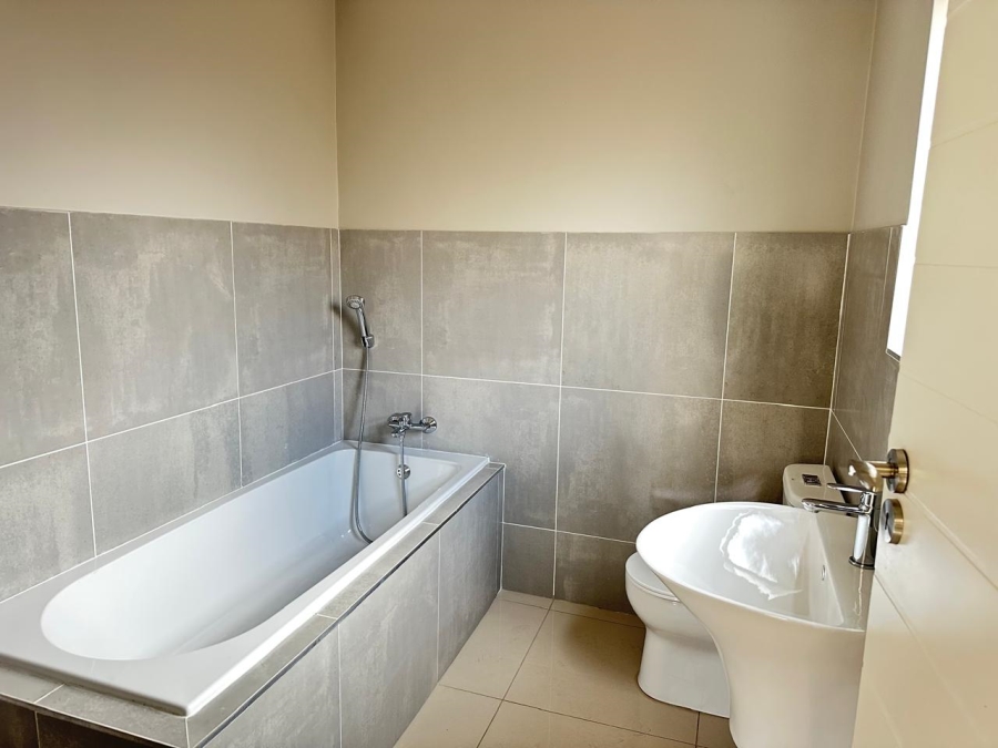 To Let 4 Bedroom Property for Rent in Comet Gauteng