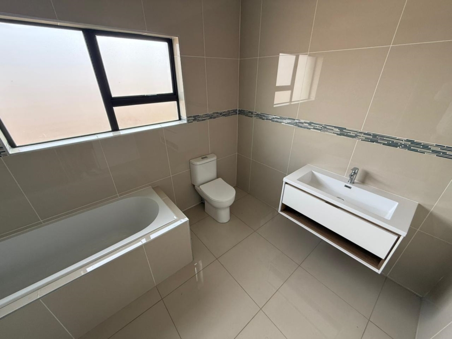 To Let 4 Bedroom Property for Rent in Comet Gauteng