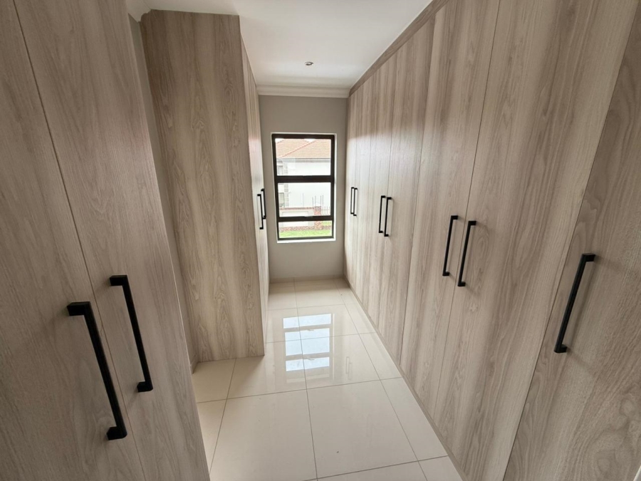 To Let 4 Bedroom Property for Rent in Comet Gauteng