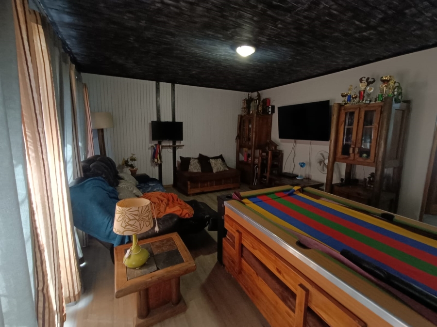 To Let 3 Bedroom Property for Rent in Flora Gardens Gauteng