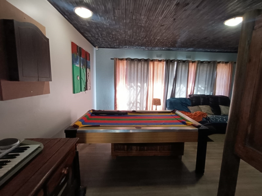 To Let 3 Bedroom Property for Rent in Flora Gardens Gauteng