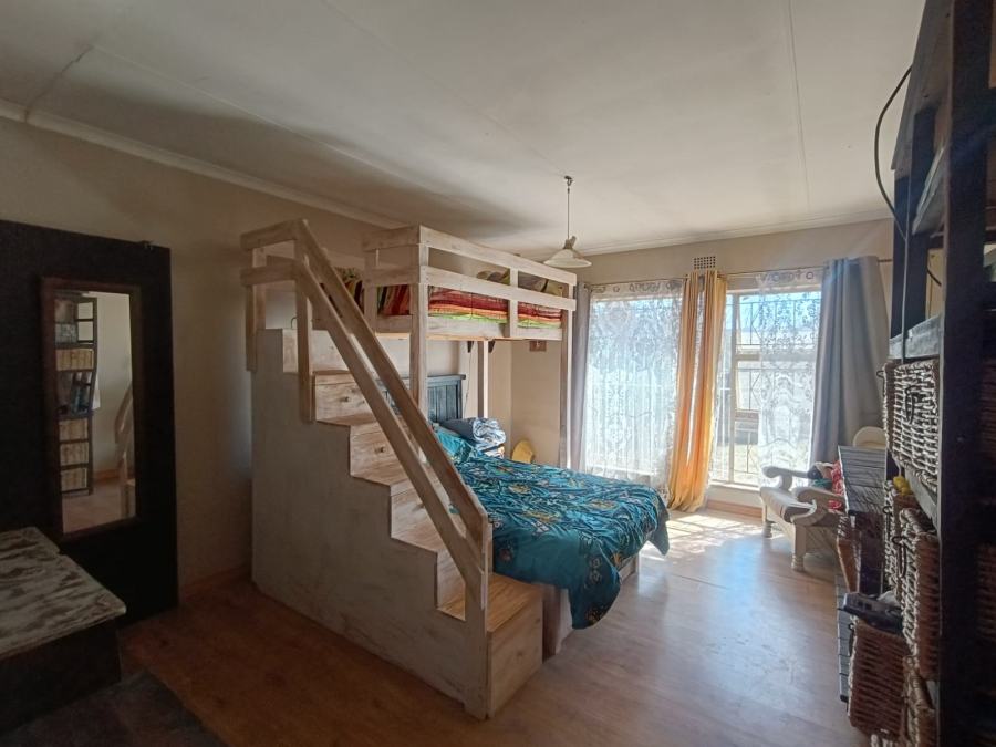 To Let 3 Bedroom Property for Rent in Flora Gardens Gauteng
