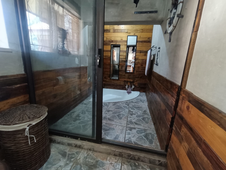 To Let 3 Bedroom Property for Rent in Flora Gardens Gauteng