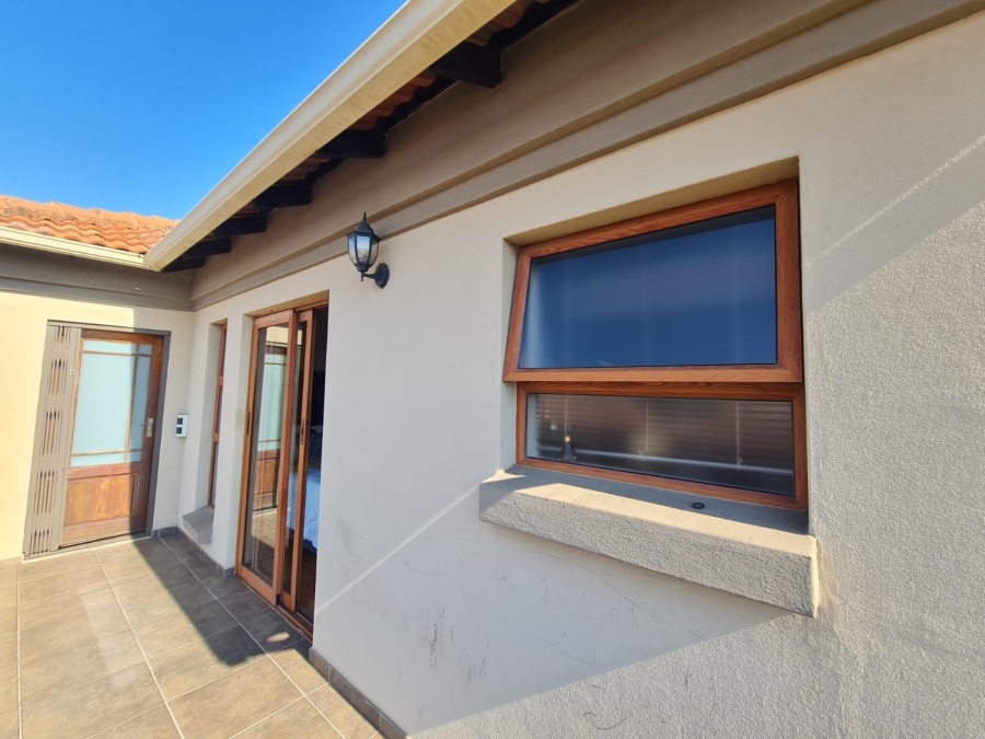 3 Bedroom Property for Sale in Vanderbijlpark SE 8 Gauteng
