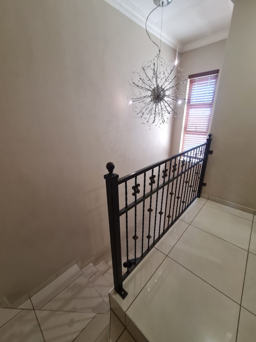 3 Bedroom Property for Sale in Vanderbijlpark SE 8 Gauteng