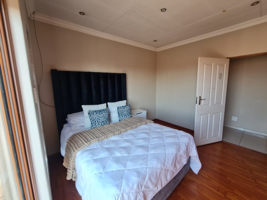 3 Bedroom Property for Sale in Vanderbijlpark SE 8 Gauteng