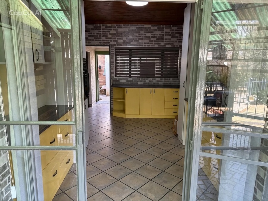3 Bedroom Property for Sale in Rothdene Gauteng