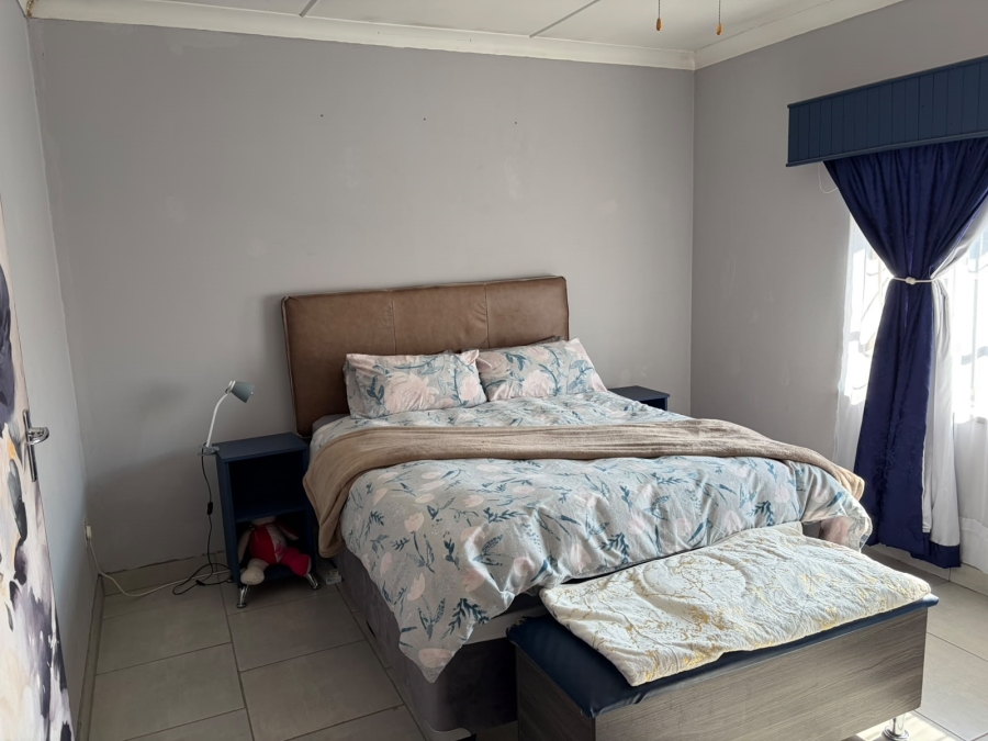 3 Bedroom Property for Sale in Rothdene Gauteng