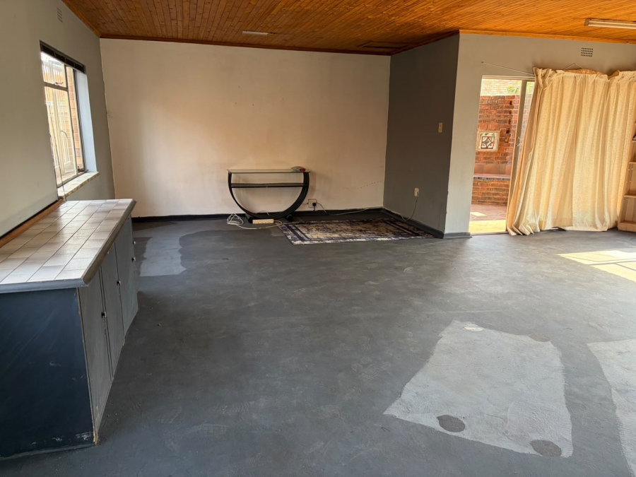3 Bedroom Property for Sale in Rothdene Gauteng
